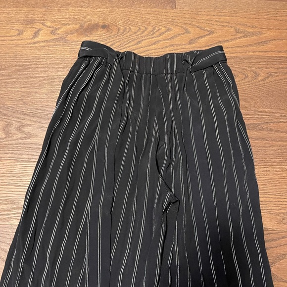 Aritzia Dress Pants - Picture 3 of 3